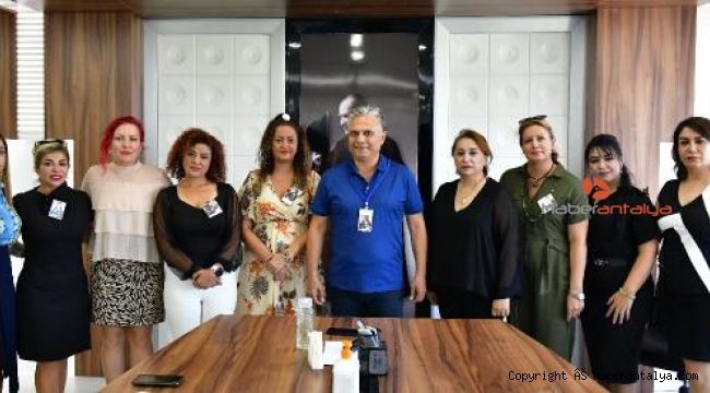 İranlı kadınlardan ziyaret