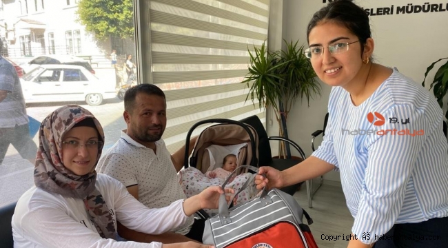 Kaş'ta yeni doğan bebeklere 'hoş geldin' hediyesi