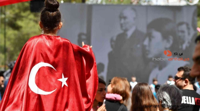 Konyaaltı'nda Cumhuriyet'in 99. Yılı Ceylan Ertem'le kutlanacak