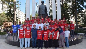 Kumluca'da belediye işçileri greve başladı