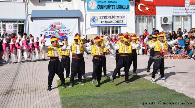 Kumluca'da 'Oynamayan Kalmasın' etkinliği renkli görüntüler oluşturdu