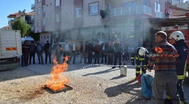 Mahalle muhtarından 55 vatandaşın katılımıyla yangın tatbikatı