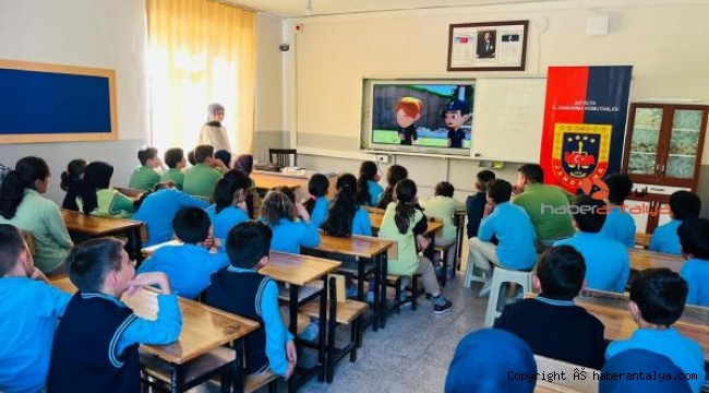 Mahremiyet ve akran zorbalığı eğitimi verildi