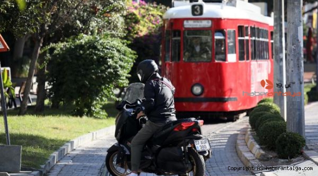 Scooterlardan sonra şimdi de kural tanımayan motosikletliler