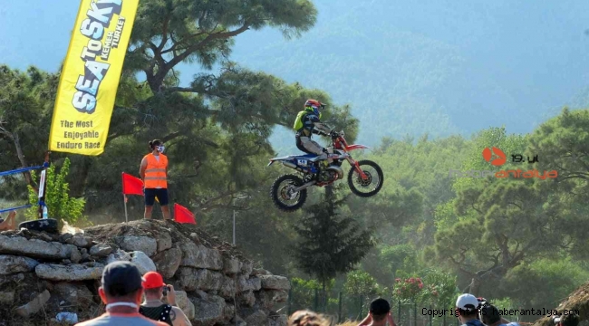 Turizm merkezi Kemer, spor turizminde de ilgi odağı oldu