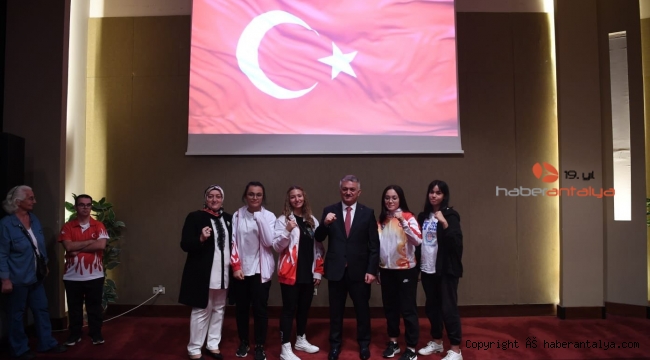 Vali Yazıcı: "Türkiye, gönül coğrafyasındaki insanlar için de güçlü olmalı"