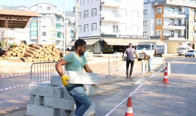Alanya'da Çarşamba Caddesi'nin trafik sorunu kavşak ile çözülecek