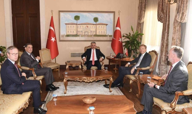 Antalya yarım milyona yakın Hollandalı turisti ağırladı