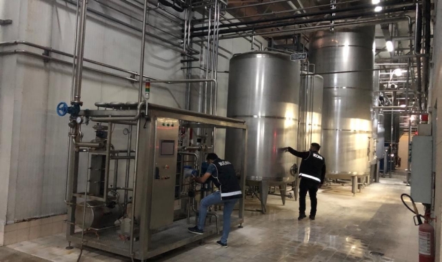 Antalya'da kaçak alkol ve  sigara operasyonu: 112 bin 200 litre alkol ele geçirildi !