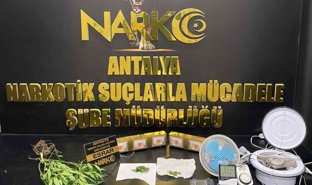 Antalya'da uyuşturucu madde satan zehir tacirlerine operasyon: 3 gözaltı