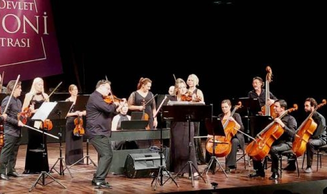 Barok müzik dinleyenleri mest etti 