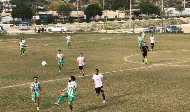 Demre, Kırkgöz'e tek golle mağlup oldu 