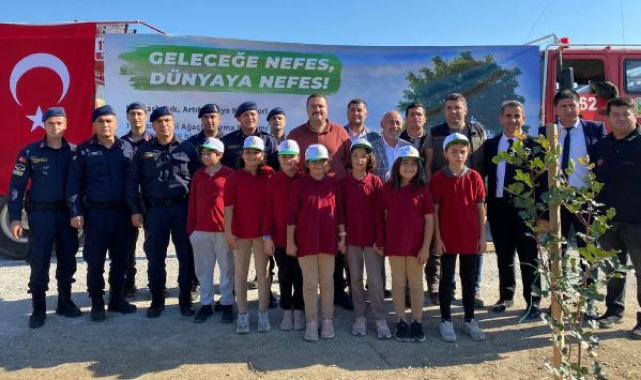 Demre'de 2 bin fidan toprakla buluşturuldu