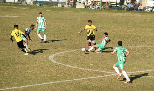 Derbiyi Demre Belediyespor kazandı