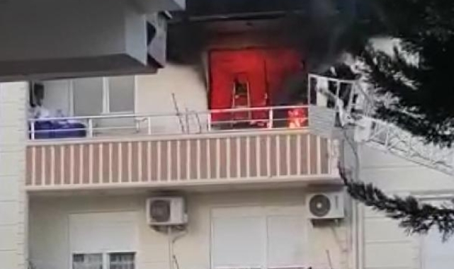Döşemealtı'nda korkutan yangın !