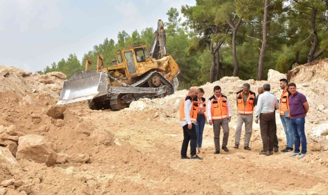 Duacı, Korkuteli ve Çankaya'yı birbirine bağlayacak yol çalışmaları sürüyor