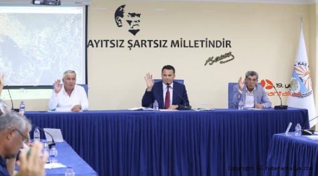 Kaş Belediyesi'nde kasım meclisi