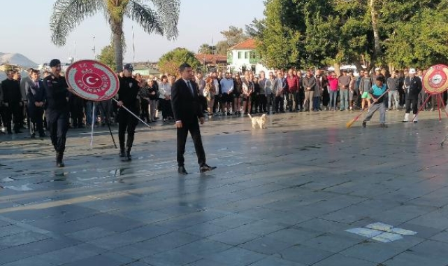 Kaş'ta Atatürk anıldı