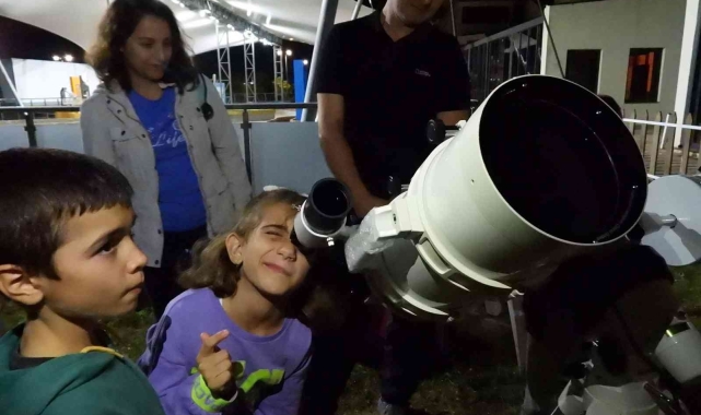 Kepez'de gök cisimleri şenliği