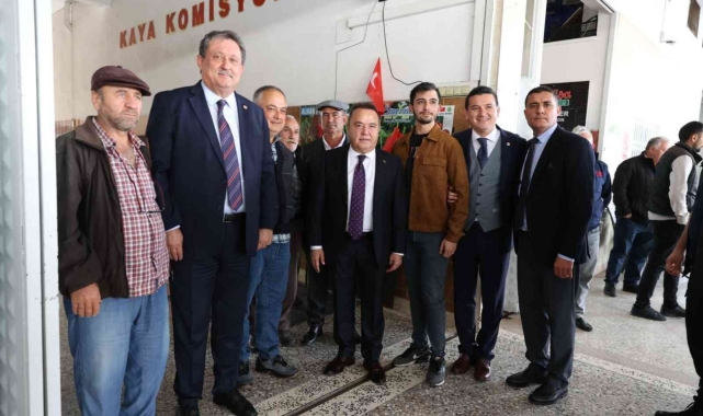 Kumluca'da toptancı halleri sezonu açtı