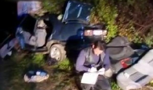 Liselilerin bulunduğu otomobil, trafo binasına çarptı, 14 yaşındaki Emirhan öldü