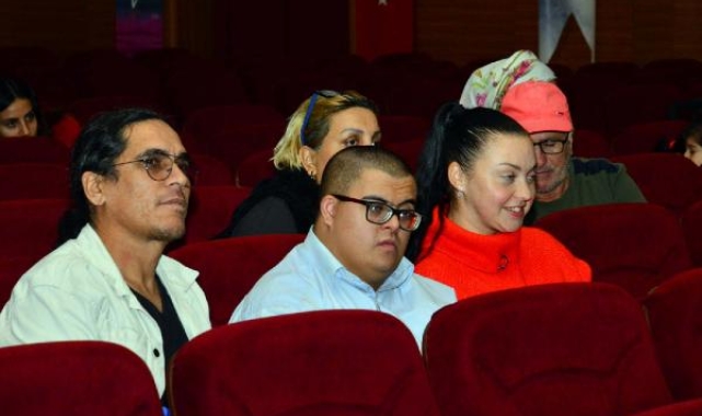 Manavgat Belediyesi'nden down sendromu semineri