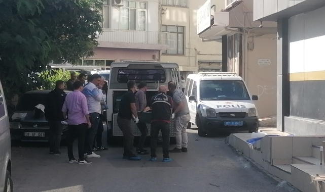 Manavgat'ta terastan düşen adam feci şekilde can verdi