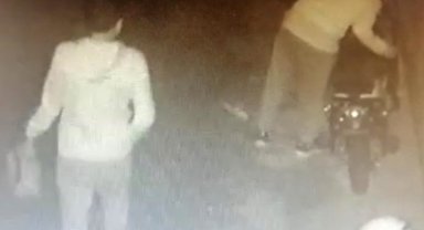 Motosiklet hırsızlarının rahat tavrı şaşırttı