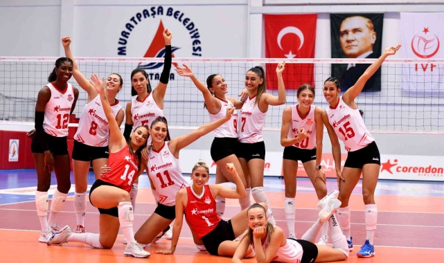 Muratpaşa'nın sultanları kendi evinde galibiyet peşinde