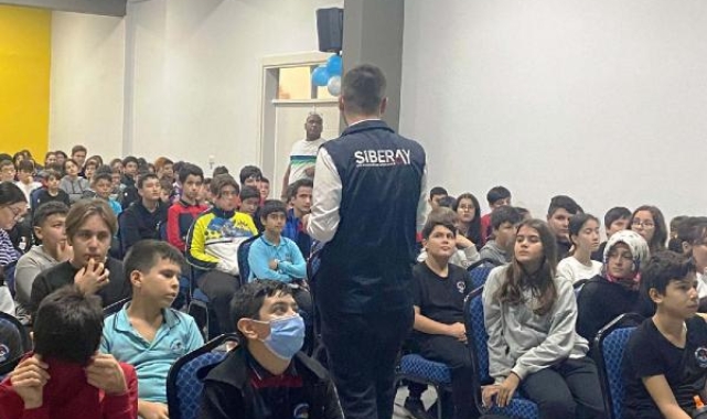 Öğrencilere siber semimer