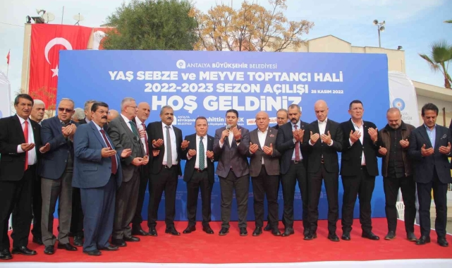 Örtü altı üretim üssünde yeni sezon açıldı 