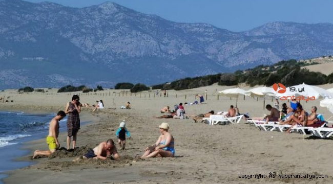 Patara Plajı'nda sezon uzatıldı
