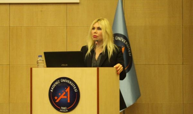 Rektör Özkan: Hızlı göçle yabancılaşıyoruz