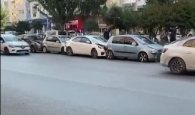 Saygı duruşu için duran trafikte zincirleme kaza !