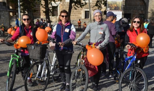 Serik'te Kadına Şiddet'e karşı pedal çevirdiler