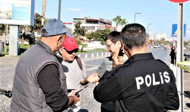 Unuttuğu çanta polisleri alarma geçirdi !