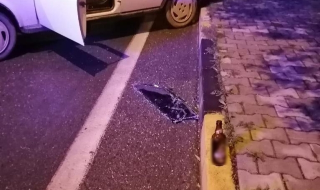 Alkollü ve ehliyetsiz şahıs arkadaşının aracını zorla aldı, kaza yaptı !