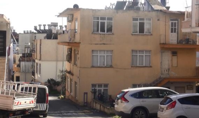 Antalya'da bıçaklı ve silahlı 'miras' kavgası: 1 ölü, 2 yaralı !