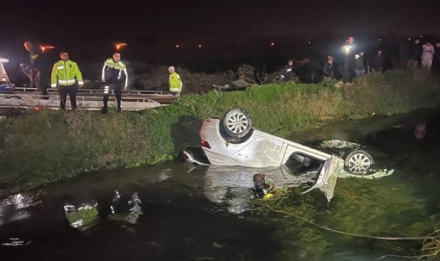 Antalya'da otomobil sulama kanalına uçtu, sürücü kapıları açamayınca feci şekilde can verdi 