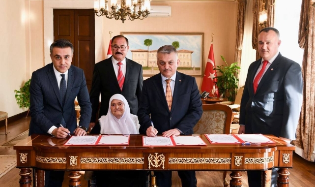 Antalyalı hayırseverler şehre değer katmaya devam ediyor