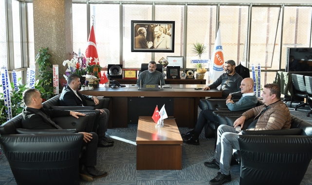 ATSO heyeti de afet bölgesinde yara sarıyor 