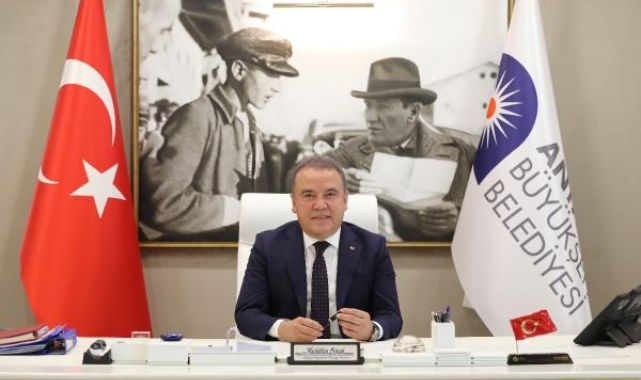 Başkan Böcek'ten yeni yıl mesajı ; ''daha özgür, daha demokratik bir Türkiye umuduyla''