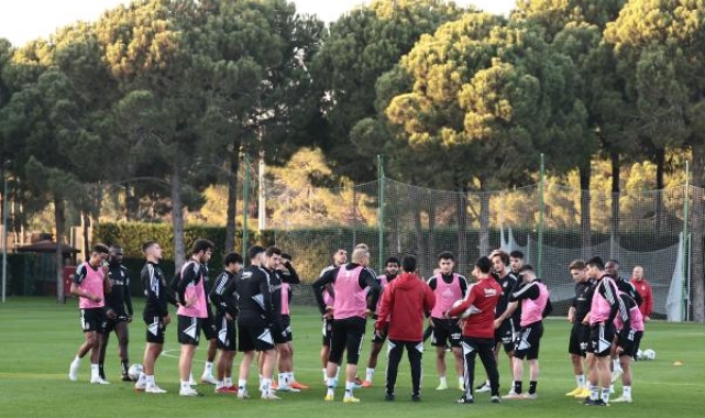 Beşiktaş, Antalya kampında ilk antrenmanını yaptı