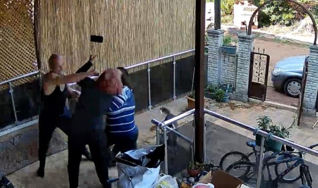 Ev sahibinin kiracı kadına saldırısı kamerada
