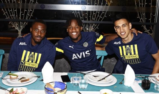 Fenerbahçe Balıkçı İrfan'da yemek yedi