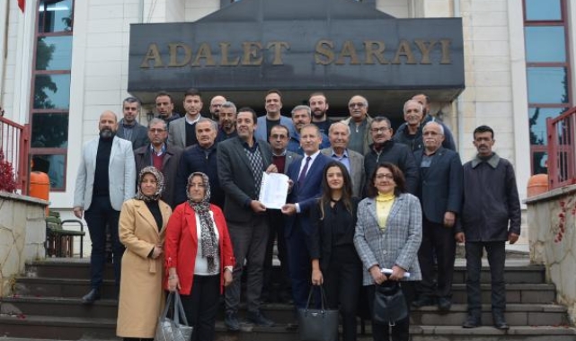 İYİ Parti Korkuteli yönetimi mazbatasını aldı