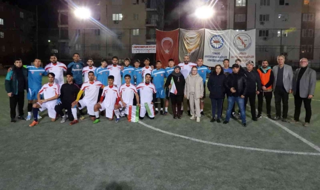 Kepez'de 4 uluslu dostluk maçları 