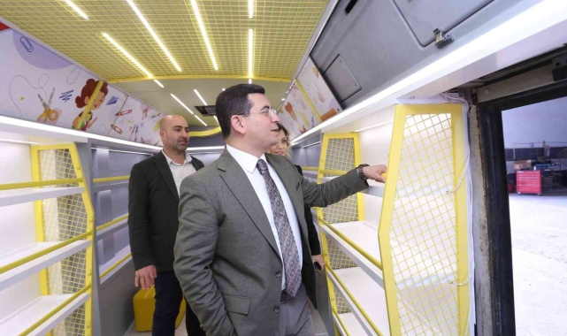 Kepez'in 'Mobil Kütüphanesi' şehri gezecek