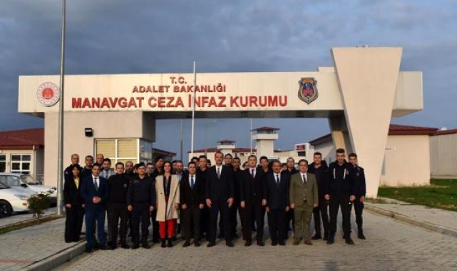 Manavgat Cezaevi'nde 200 zeytin fidanı dikildi