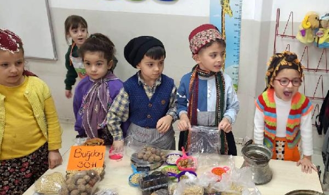 Öğrenciler, tezgaha geçip satış yaptı
